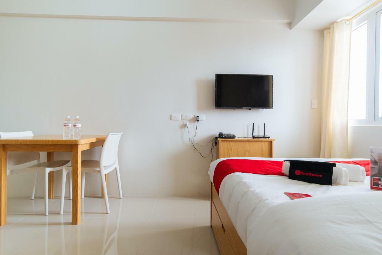 Reddoorz Plus @ Silk Residences Sta. Mesa Monthly Stay Маніла Екстер'єр фото