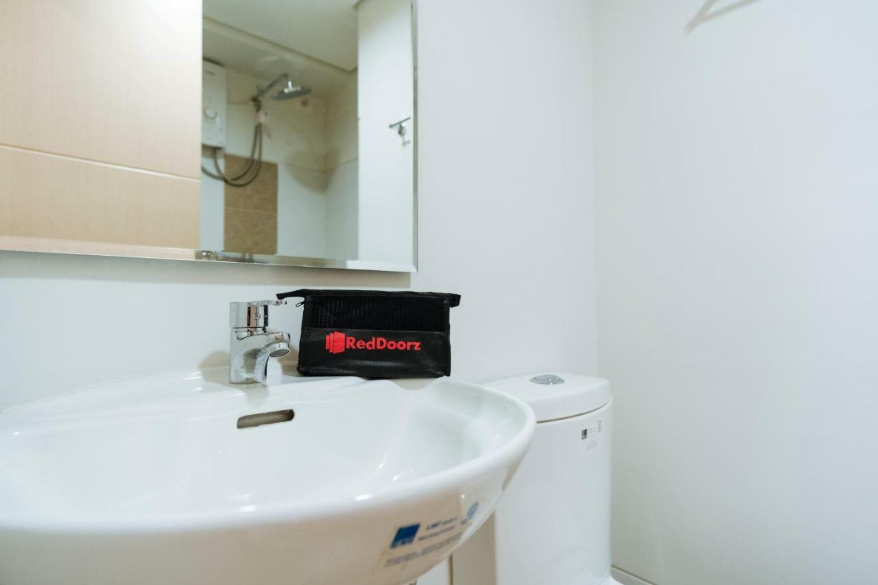 Reddoorz Plus @ Silk Residences Sta. Mesa Monthly Stay Маніла Екстер'єр фото